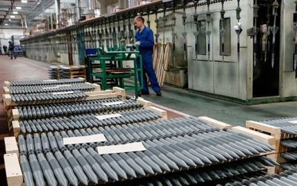 Білорусь домовляється з Іраном про виробництво снарядів для ствольної артилерії та РСЗВ - розвідка