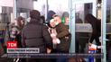 В Украину вернулись 5 моряков, которым удалось выжить во время кораблекрушения