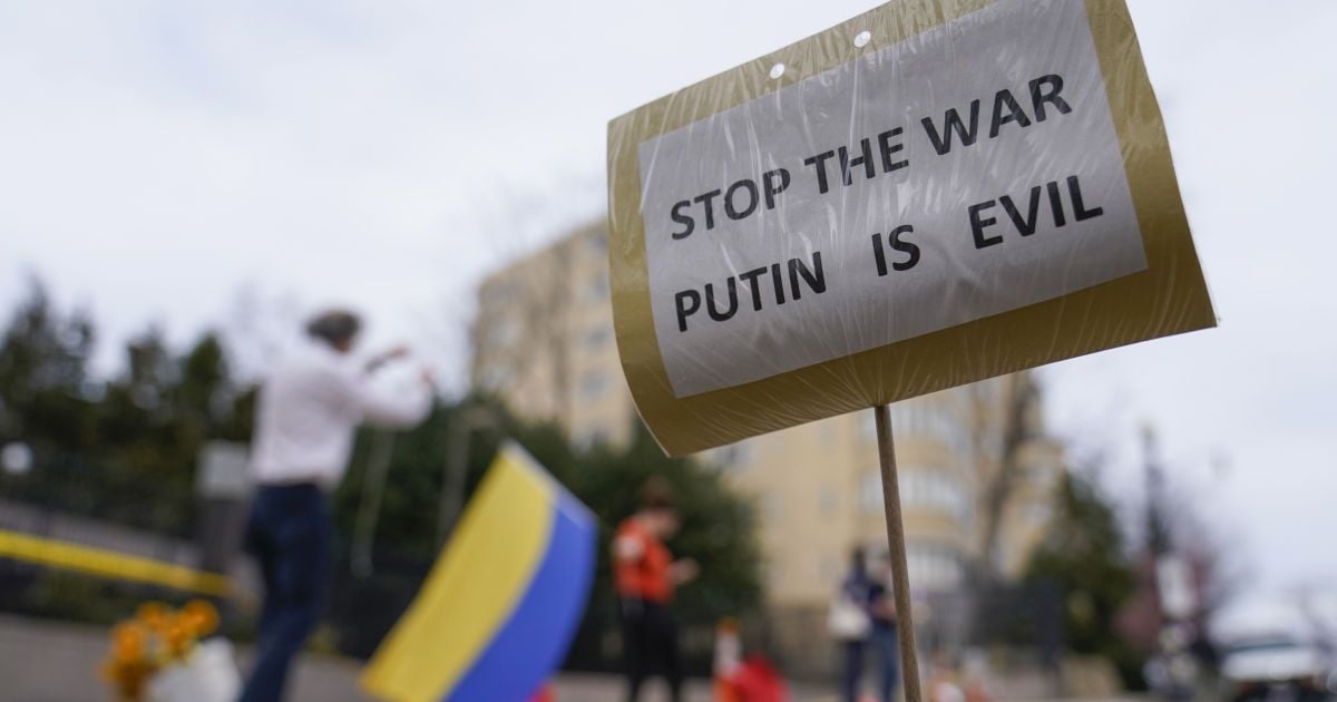 У Зеленского предупредили, что РФ готовится реализовать в Украине "сирийский сценарий"