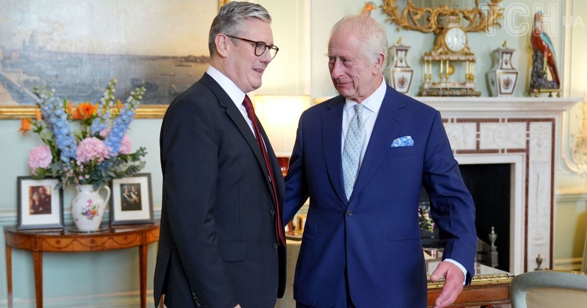 Кір Стармер і король Чарльз III у Букінгемському палаці