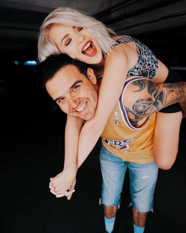 Міка Ньютон з чоловіком / © instagram.com/mikanewton