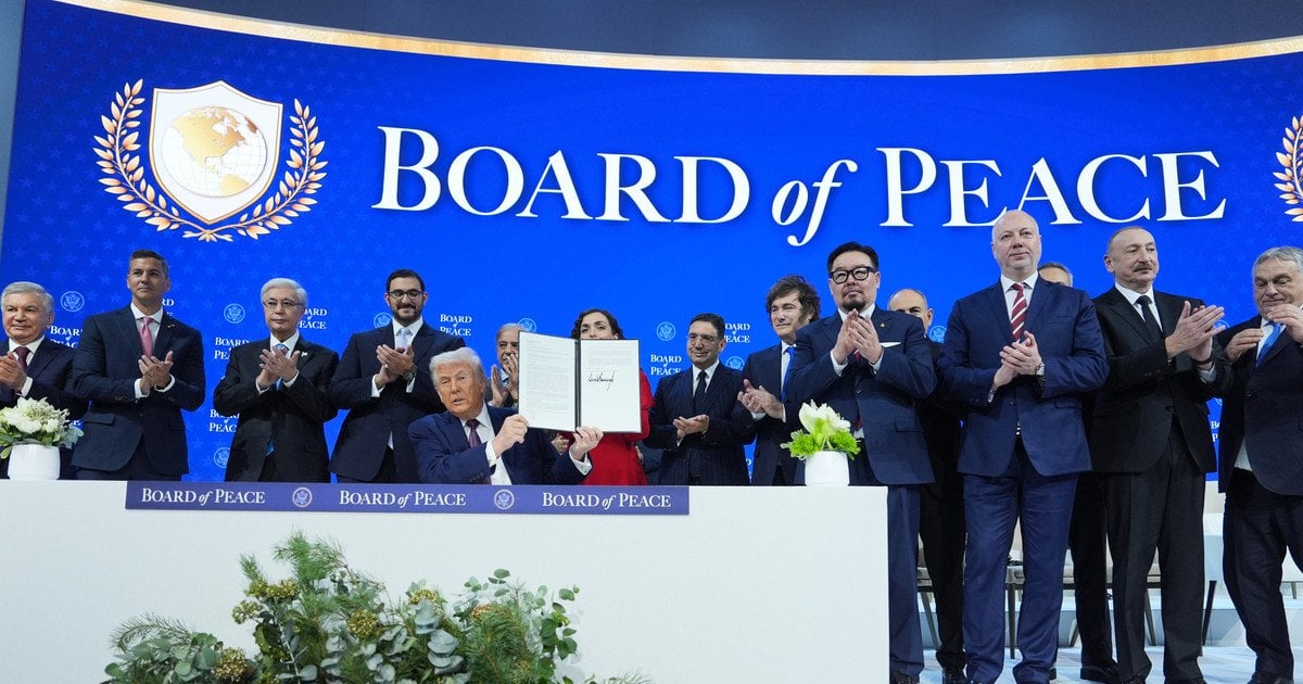 Дональд Трамп і учасники Ради миру