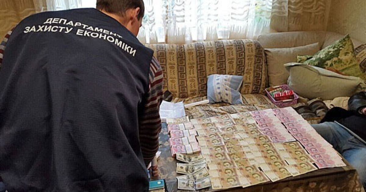 МВС викрило корупційну схему чиновників КМДА, які за 3 роки придбали 28 квартир
