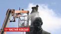 У Києві вперше за 15 років помили пам'ятник Шевченку