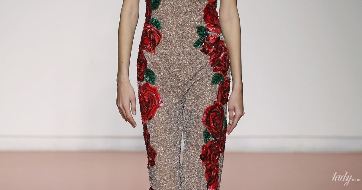 Коллекция Blumarine прет-а-порте сезона осень-зима 2019-2020_22 / © East News