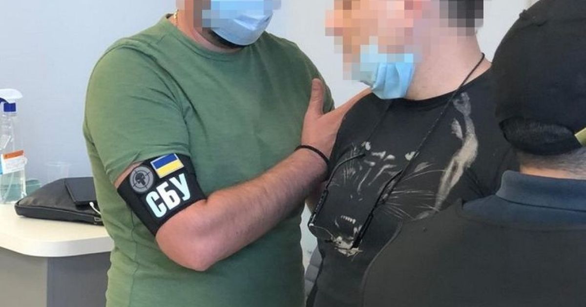 СБУ викрила на хабарі у 1 мільйон гривень посадовців Командування Медичних сил ЗСУ
