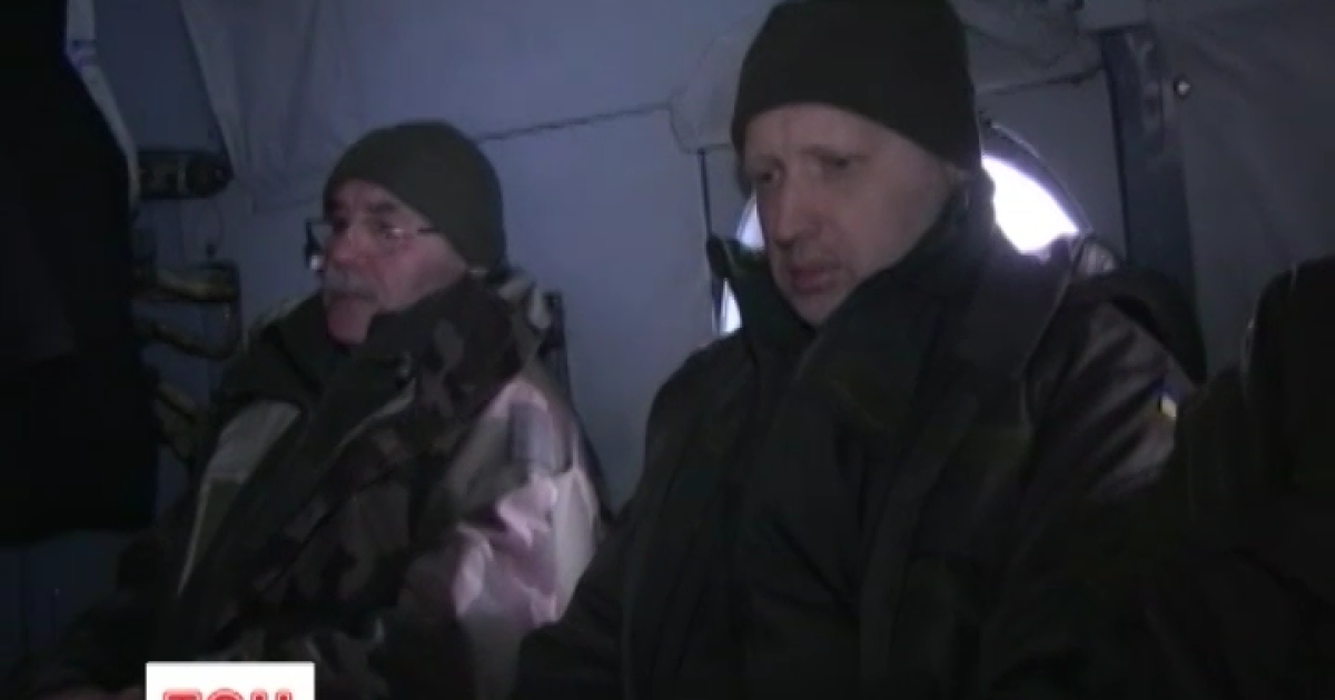 Ми не вважаємо за можливе здійснювати патрулювання української території спільно з тими, хто зі зброєю в руках незаконно перейшов наш кордон - заявив Турчинов