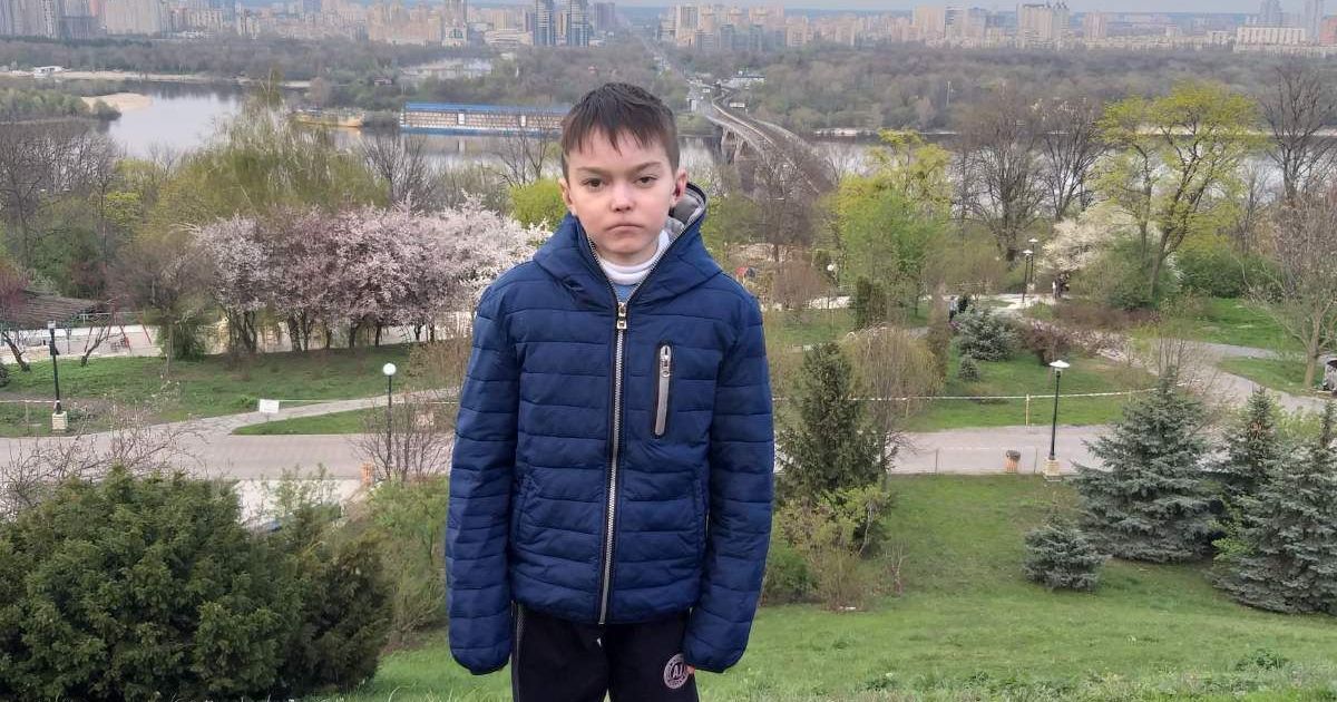 Рустам живе із важкою генетичною хворобою, яка утворює рани в усьому тілі