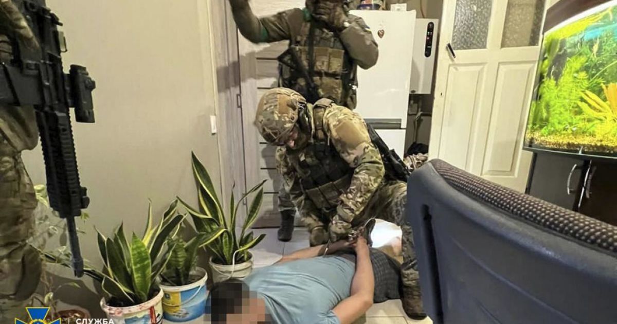 СБУ разоблачила преступные группировки, терроризировавшие жителей Одессы, Харькова и Сумщины (фото)