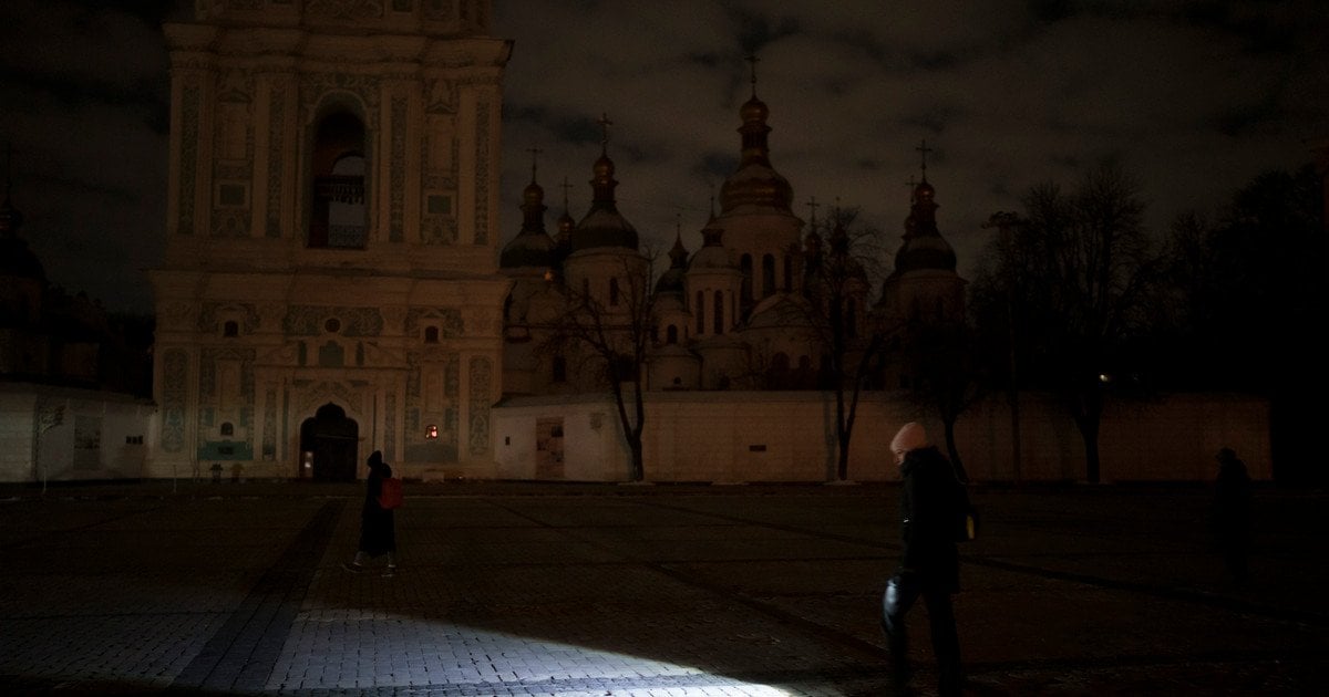 Відключення світла 20 листопада