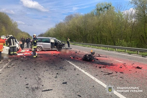 Жахлива ДТП на Черкащині: людей розкидало на дорозі