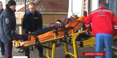 В Днепропетровске спасли самоубийцу после жуткого прыжка с моста