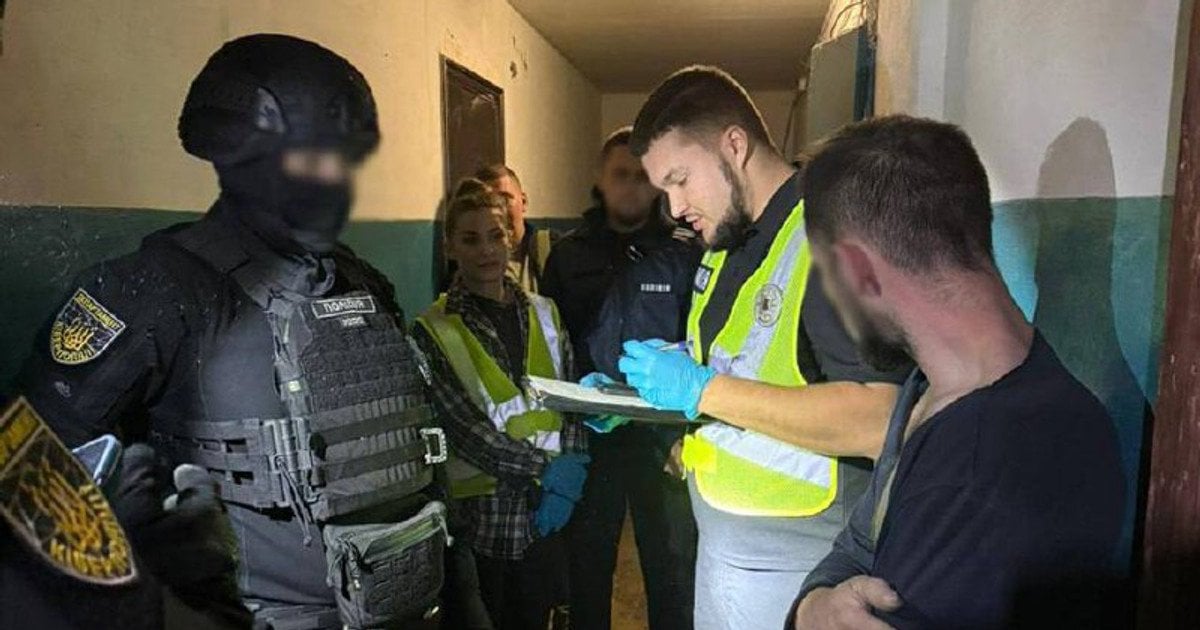 Поліцейські затримали 42-річного педофіла