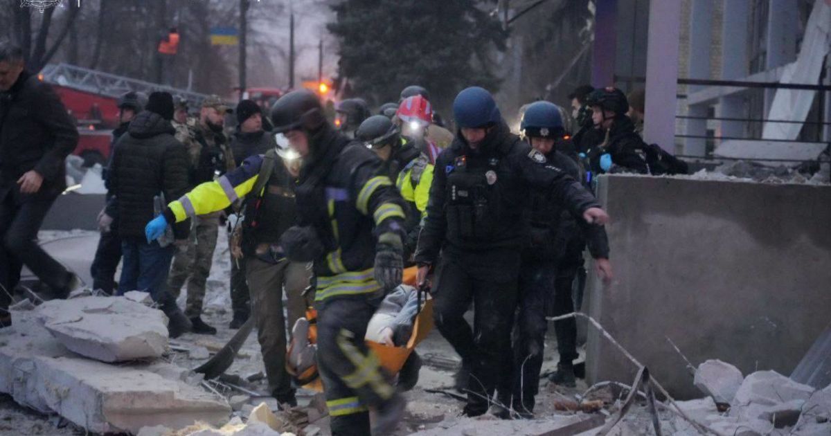 The aftermath of the attack on Zaporizhzhia, December 10