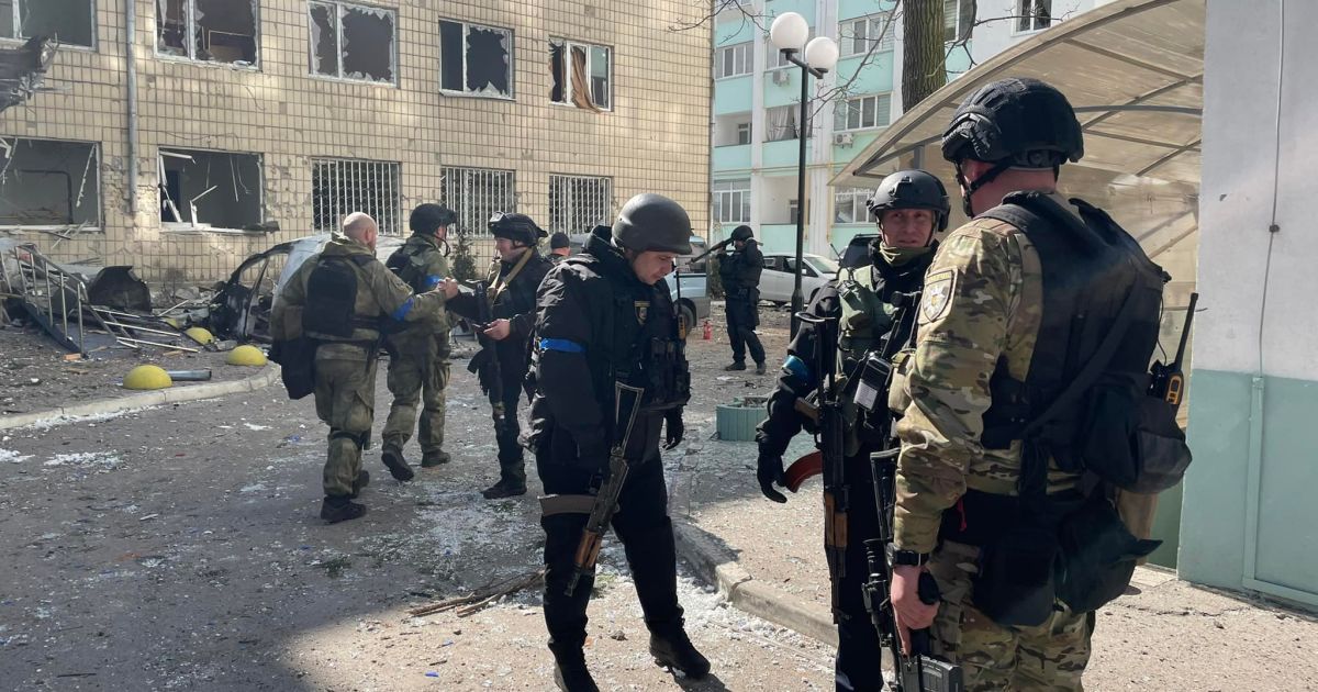 В Ірпені тривають постійні ворожі обстріли житлових кварталів