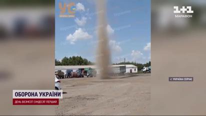 На Полтавщині розгулялося "дитинча" смерча!
