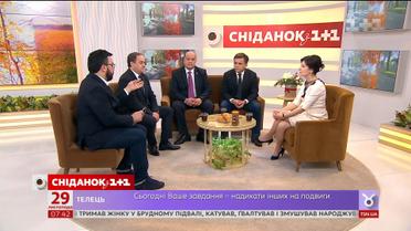 Саміт мерів: до студії "Сніданку" завітали найпрогресивніші очільники міст