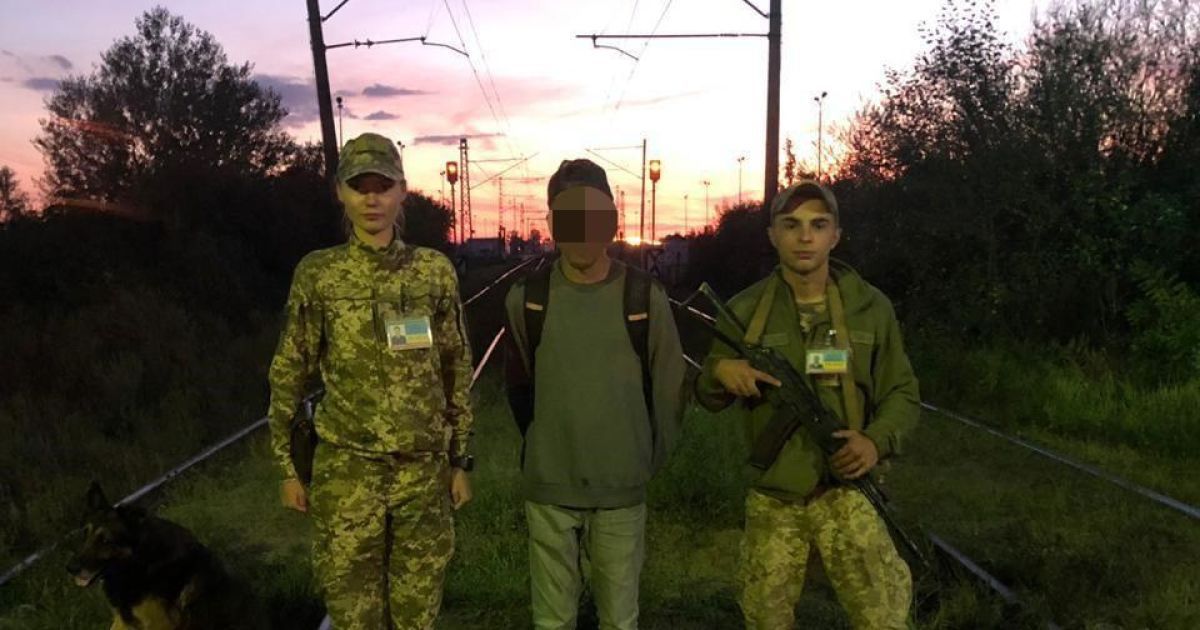 Прикордонники затримали француза, який "забув" про кордон між Україною та Словаччиною