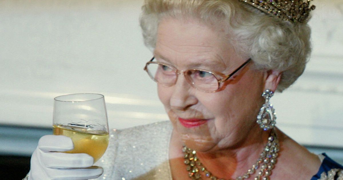 Королева Єлизавета II