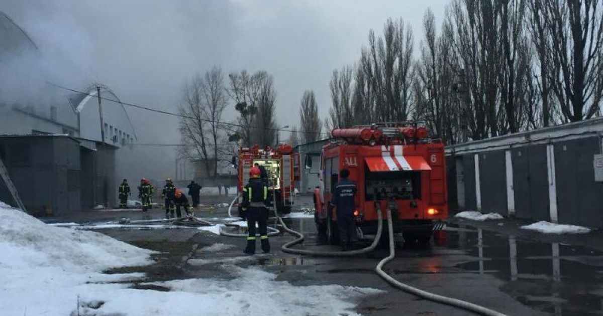 пожежа на складі в Києві на Туполєва_2 / © ГУ ДСНС у Києві
