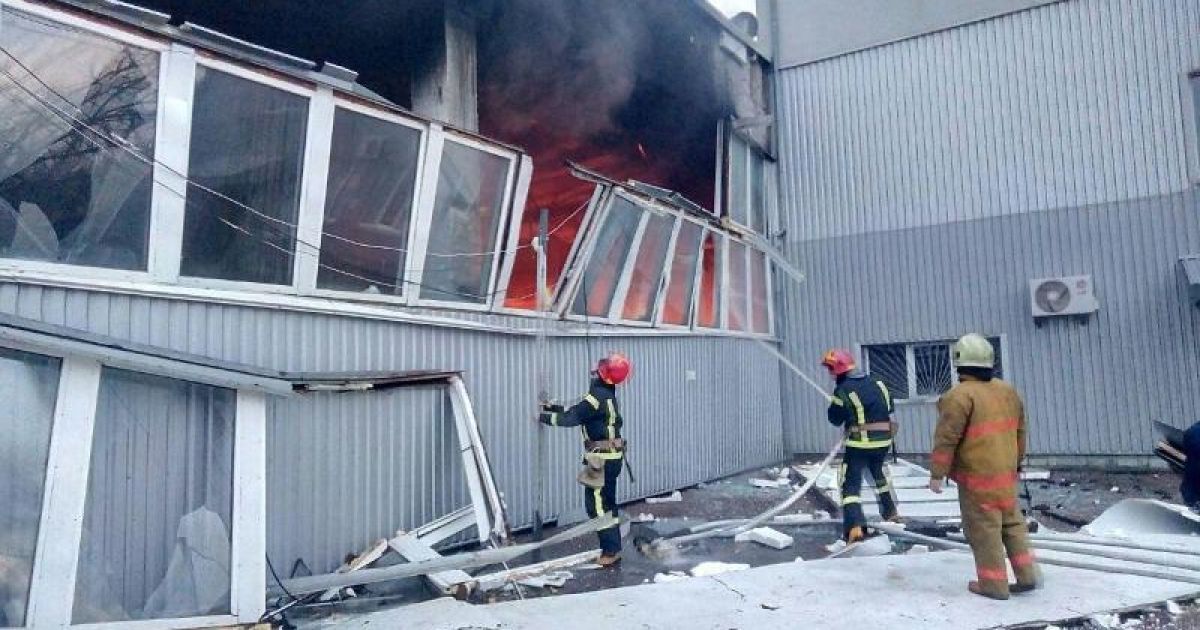 пожежа на складі в Києві на Туполєва_4 / © ГУ ДСНС у Києві