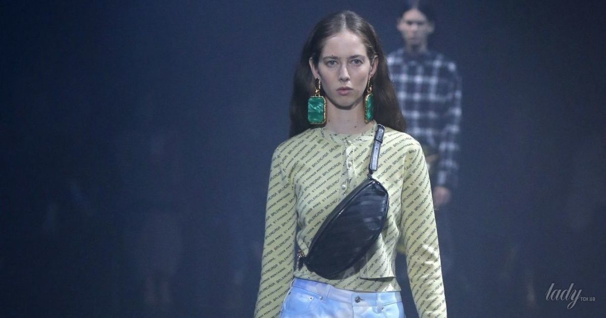Коллекция Balenciaga прет-а-порте сезона весна-лето 2018