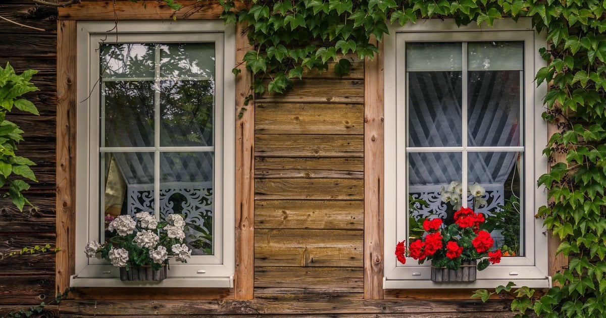 Чоловік купив будинок і виявив загадкову знахідку