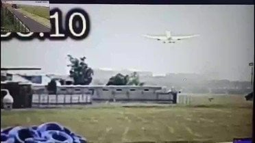 В Мережі з’явилося відео авіакатастрофи в Індії