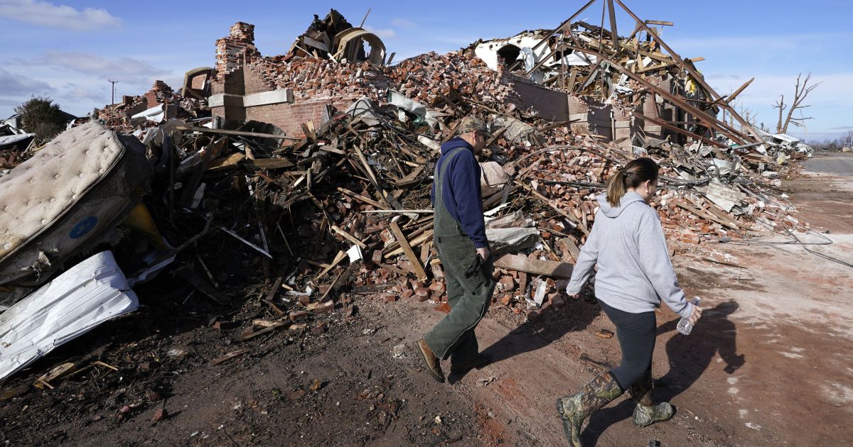 Найбільш руйнівна стихія в історії штату: у Кентуккі кількість жертв торнадо зросла щонайменше до 100