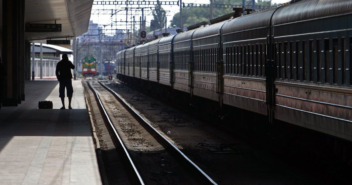 Неизвестные "заминировали" Центральный железнодорожный вокзал в Киеве