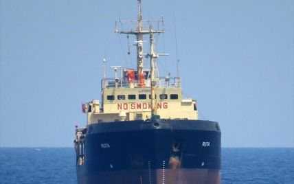 В Ливии со стрельбой захватили украинский танкер