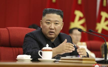 У Пхеньяні повідомили, що стан Кім Чен Ина "розбиває серця народу"