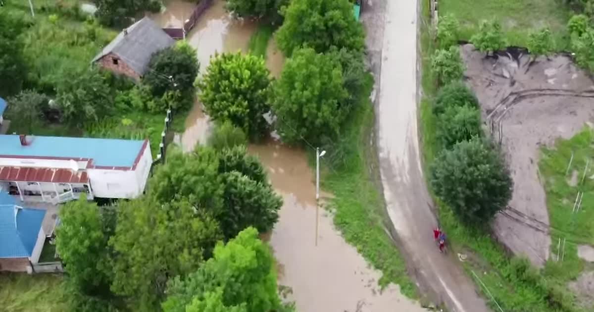 На Закарпатті зняли масштабні повені з висоти пташиного польоту