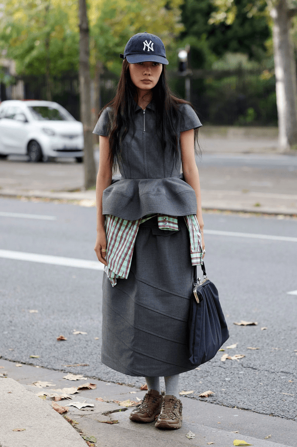 Коричневі кросівки на піку популярності / © Vogue