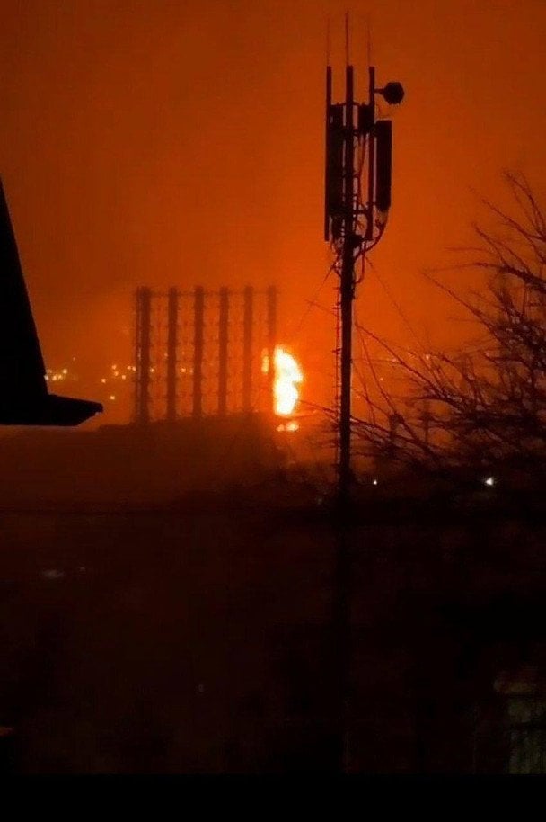 У Туапсе було атаковано НПЗ.  / © ASTRA