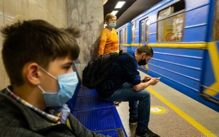 В киевском метро запустили "антимошеннический" вагон