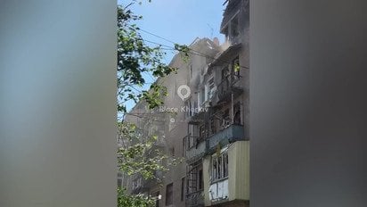 Ракетный удар по Харькову: появилось видео полуразрушенного дома