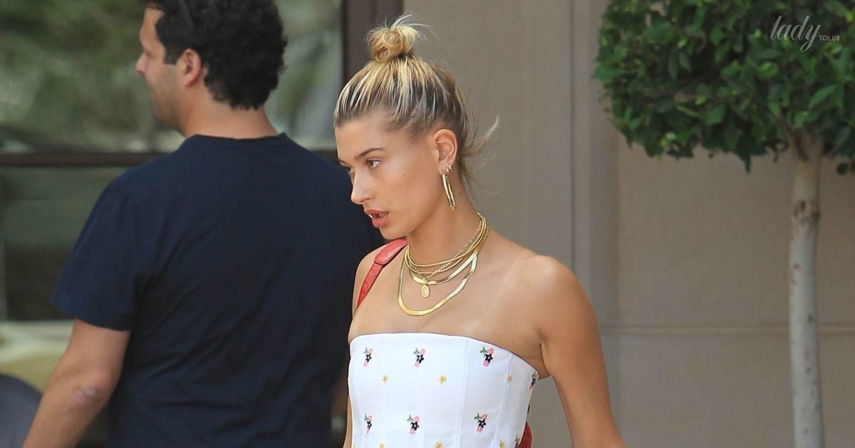 Хейли Болдуин