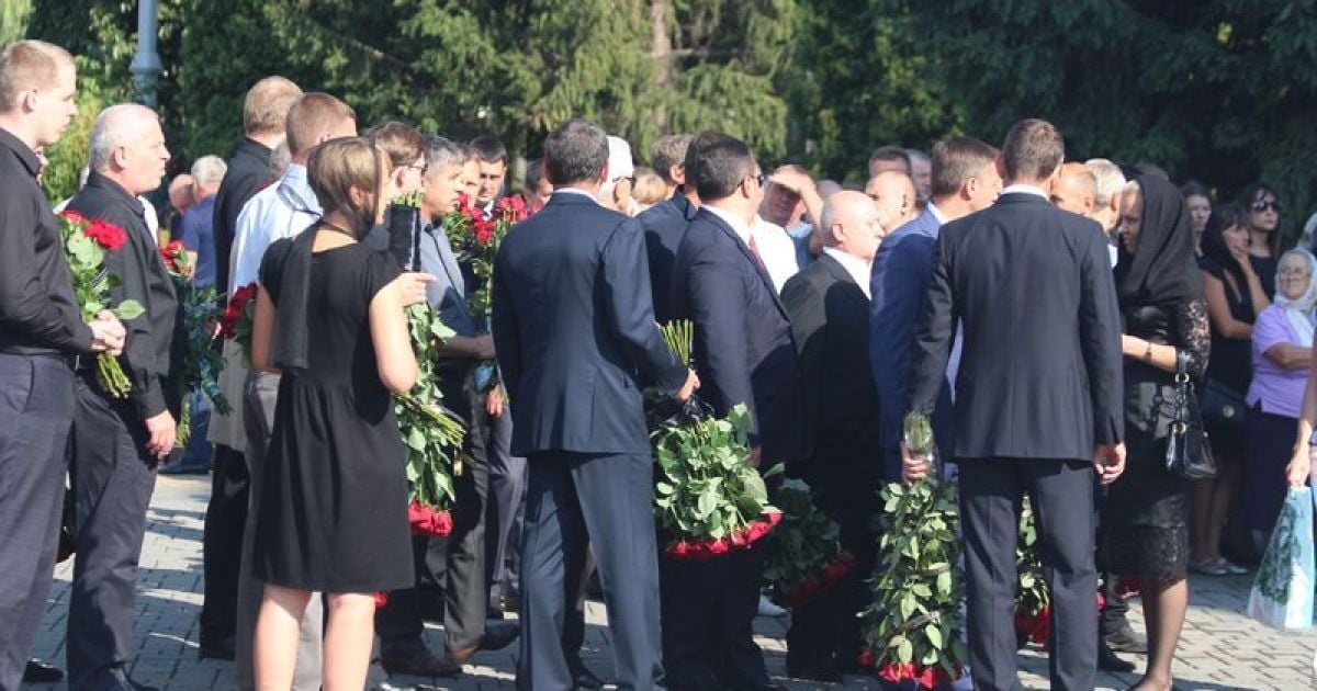 На похороны Еремеева прибыли ряд скандальных политиков / © ТСН.ua