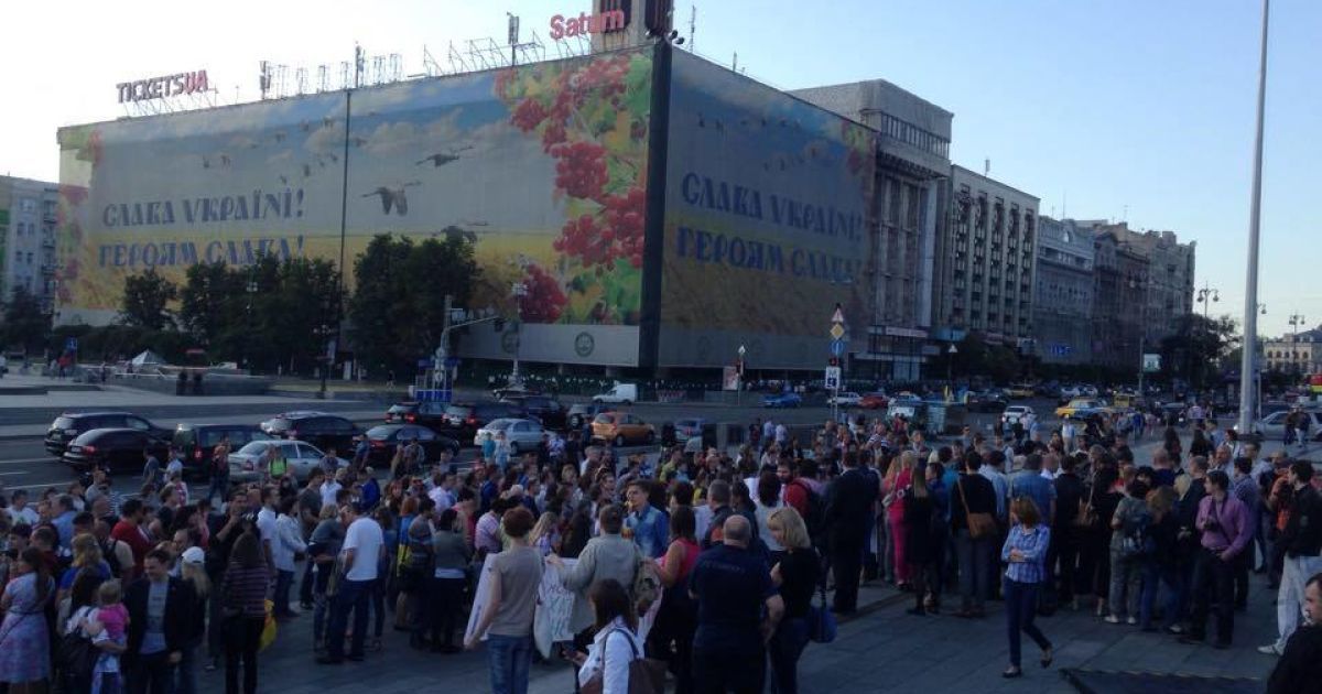 На митинг вышло около 200 переселенцев.