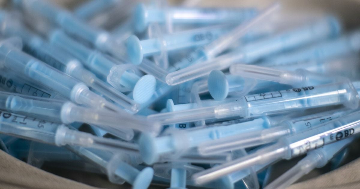 Вакцинація від коронавірусу: в Україні провели понад 7 млн щеплень