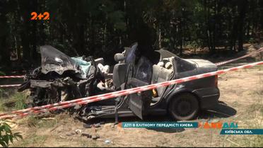 В Киеве в маршрутку, наполненную пассажирами влетела легковушка