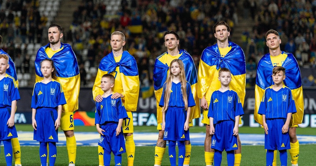 Збірна України з футболу