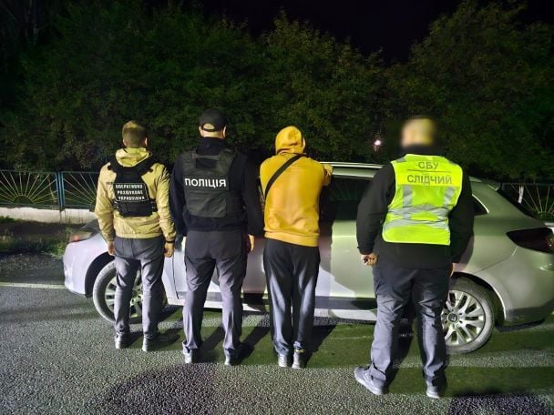 На Закарпатье пограничники разоблачили канал незаконной переправки через границу людей призывного возраста / © Госпогранслужба Украины