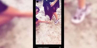 Школьница сожгла футболку с национальным гербом Украины и попала в скандал
