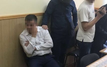 На Киевщине чиновника Госгеокадастра поймали на взятке