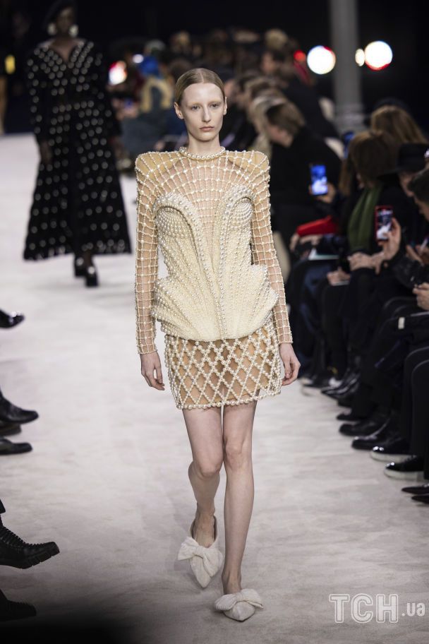 Показ коллекции Balmain прет-а-порте осень-зима 2023-2024 / © Associated Press