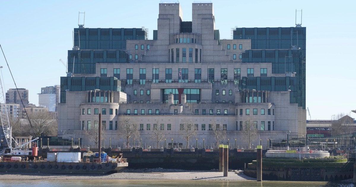 Штаб-квартира розвідувальної служби MI6 у Лондоні