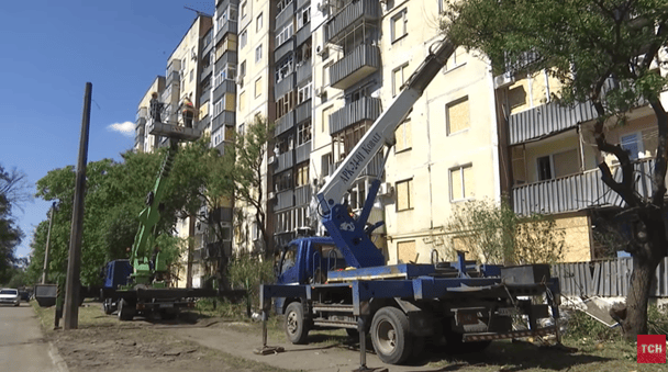 Росіяни масовано обстріляли обласний центр України: ракети і дрони летіли зграями, є руйнування та поранені
