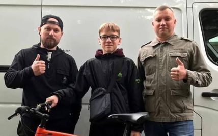 У Київраді відреагували на скандал з підлітком з велосипедом, якого вигнали з тролейбуса